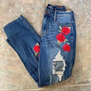 SOLS Hollister floral mom jeans with holes